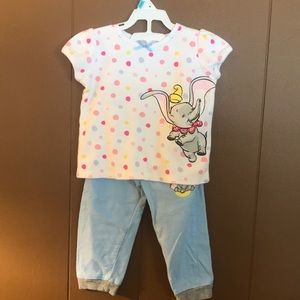 Disney Baby matching Dumbo shirt and pants